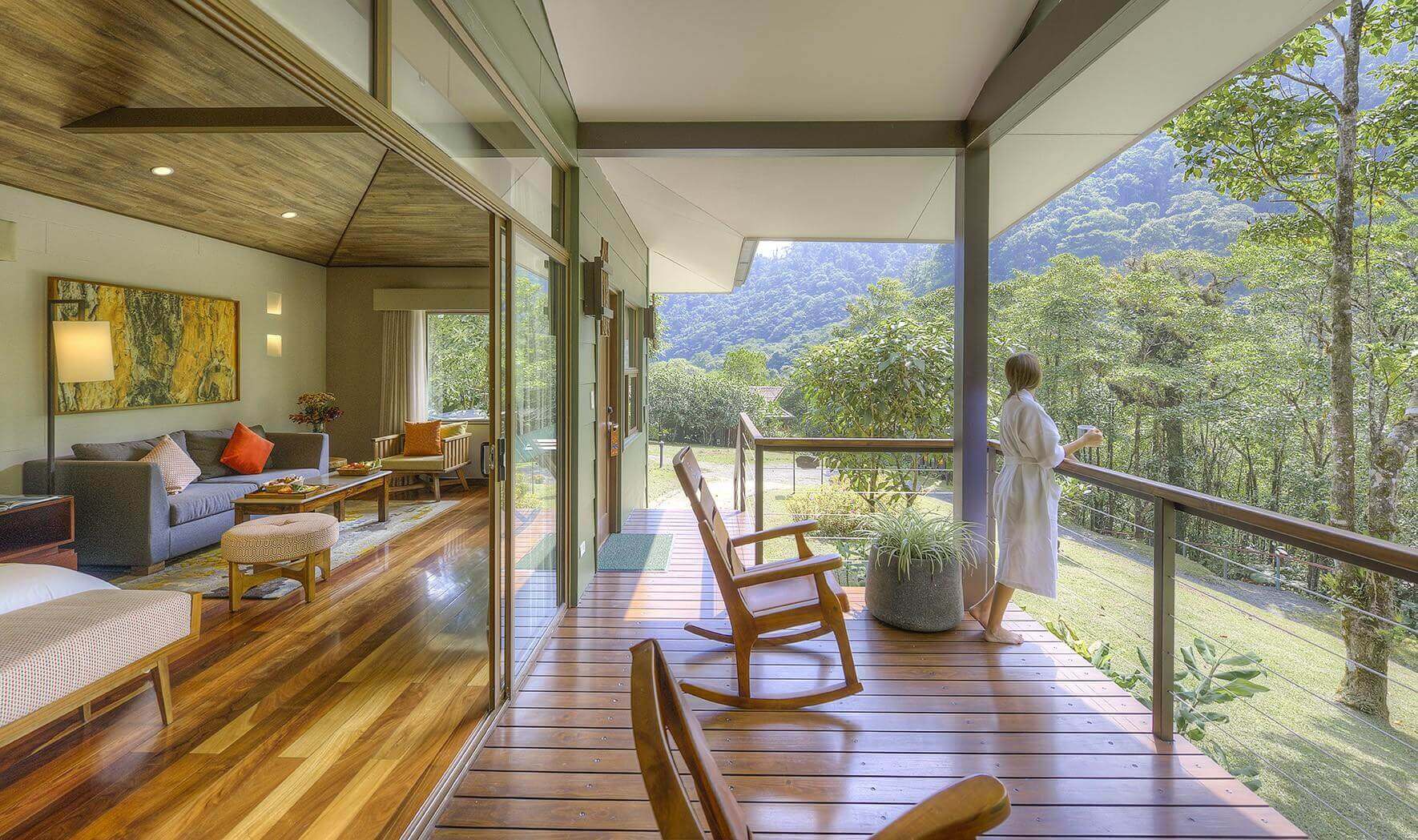 El Silencio Lodge Spa belcony