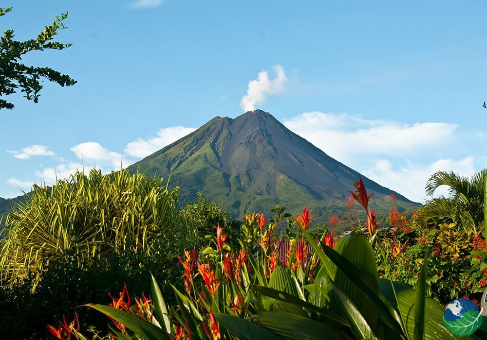 VOLCAN ARENAL1
