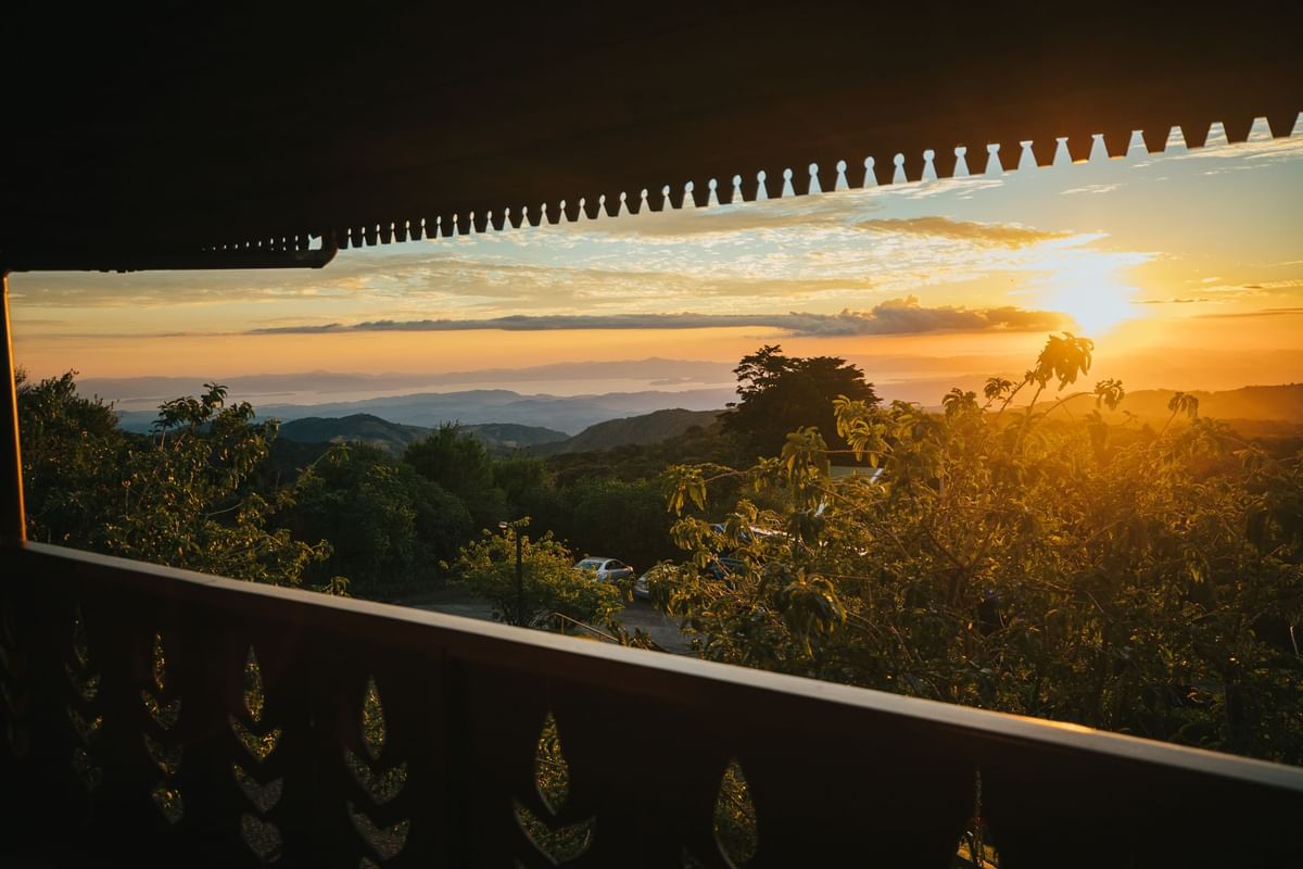 sunset hotel heliconia